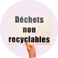 photos-materiel-vaisselle_panneau-non-recyclable